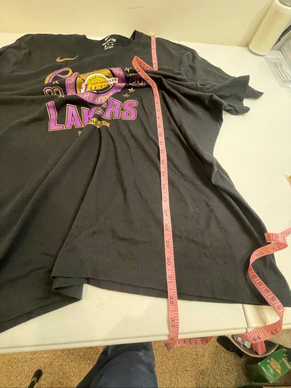 Nike Lakers 2020 NBA Champions The Nike Tee XXL 2XL Black Gold Purple Locker Roo - Picture 4 of 7